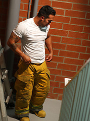 Diego shows his muscled butt and jacking off