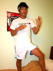 Ken Practicing the Martial Arts of the Ninja