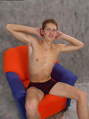 Big boy Alfredo shows you his muscles and yummy dink perfect for anal sex