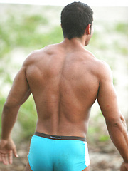 Naked latin guy Gustavo Levu showing his big muscled body