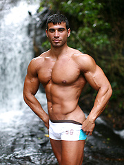 Naked latin guy Gustavo Levu showing his big muscled body