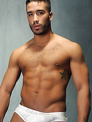 Trey Turner submits his ass to sex addict Topher DiMaggio