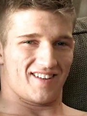 College dude do jacking off
