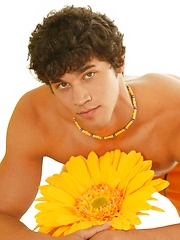 Super hot stud Grigorio Carrera