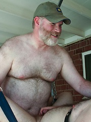 Big Boy Ginger Bear Shep Hunter puts his strong furry body to use fucking Mexican cub Chris Rojo