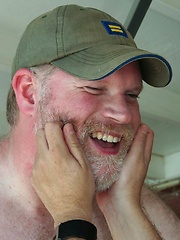 Big Boy Ginger Bear Shep Hunter puts his strong furry body to use fucking Mexican cub Chris Rojo