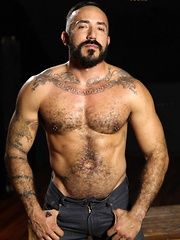 Muscle bear Alessio Romero is so damn hot you will break a sweat just looking at his muscular hairy body