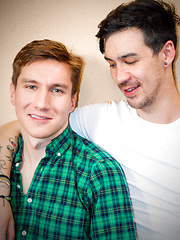 Big-dicked Nick fucks the cum out of Andrew