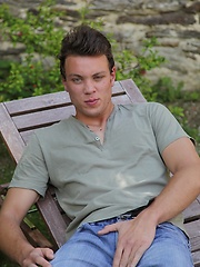 Gorgeous Joey Sosoh busts his nut outdoors.