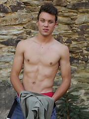 Gorgeous Joey Sosoh busts his nut outdoors.